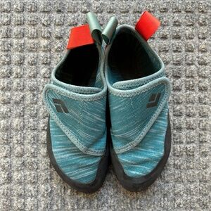 Kids Black Diamond climbing shoes US 2